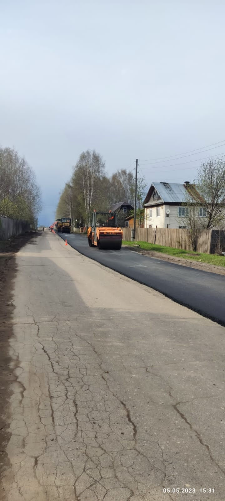 Начаты работы по ремонту автомобильных дорог в границах Омутнинского городского поселения по ул.Спортивная.