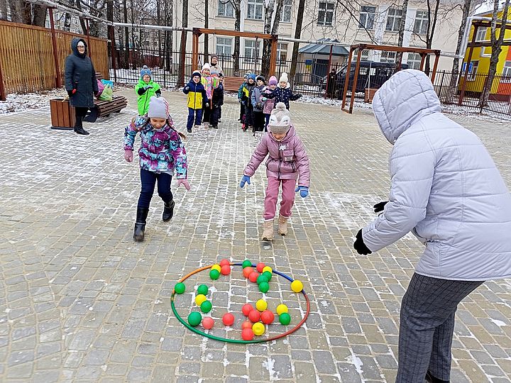 Веселые игры на свежем воздухе.