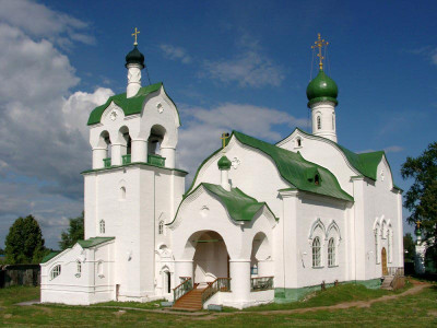Кафедральный собор Троицы Живоначальной.