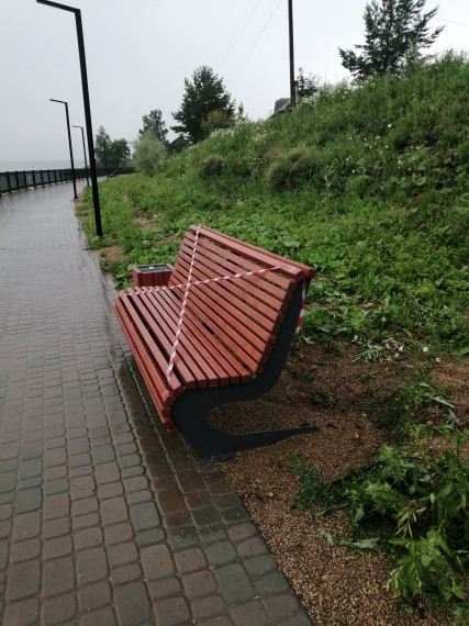 Продолжаются мероприятия по благоустройству общественных и дворовых территорий. Продолжаются мероприятия по благоустройству общественных и дворовых территорий.