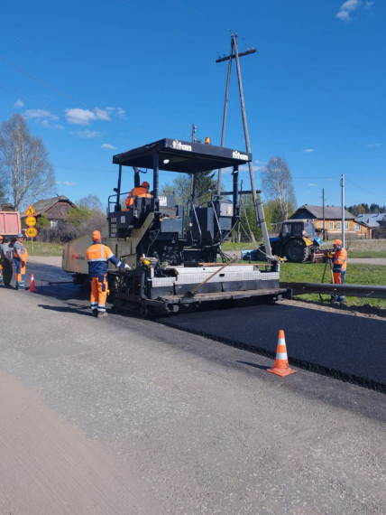 В районах стартовали работы в рамках «дорожного миллиарда». В районах стартовали работы в рамках «дорожного миллиарда».