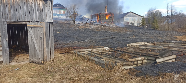 В связи с нарушение требований пожарной безопасности при сжигании мусора 25 апреля произошли пожары.