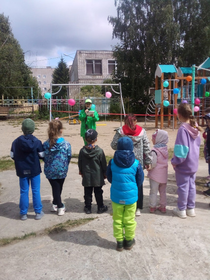 Об открытии детской игровой площадки, реализованной в рамках Проекта по поддержке местных инициатив в 2023 году, на территории Омутнинского городского поселения.